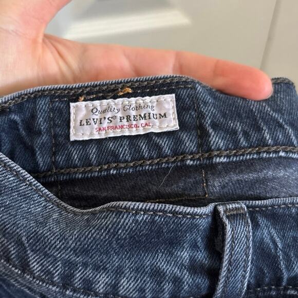 Levi’s Premium Wedgie Straight Leg Dark Wash Jeans Size 26 - Picture 7 of 10